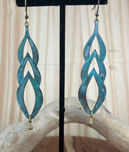 Load image into Gallery viewer, Triple Marquise Leaf
