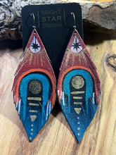 Load image into Gallery viewer, Leather feather earrings

