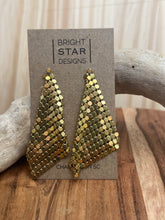 Load image into Gallery viewer, Gold chain
