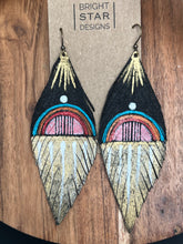 Load image into Gallery viewer, Leather earrings
