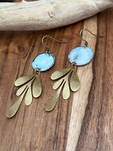 Load image into Gallery viewer, White &amp; Gold Leafs
